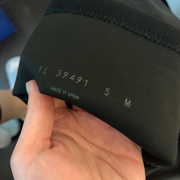 STUART WEITZMAN
Highchamp Over-the-knee Boots In Black size 5 - Picture 4 of 8